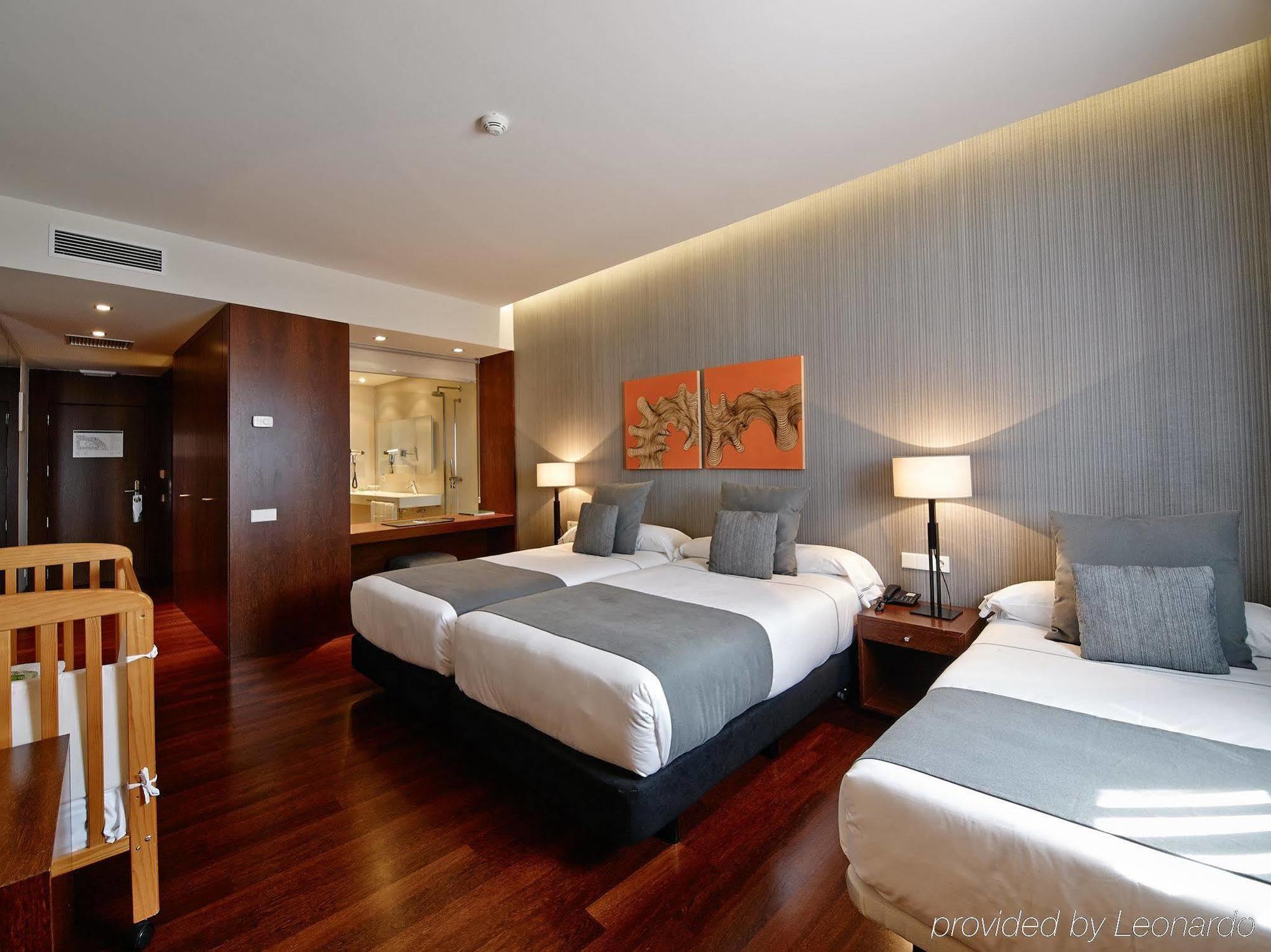 Hotel Carris Marineda A Coruna Ngoại thất bức ảnh